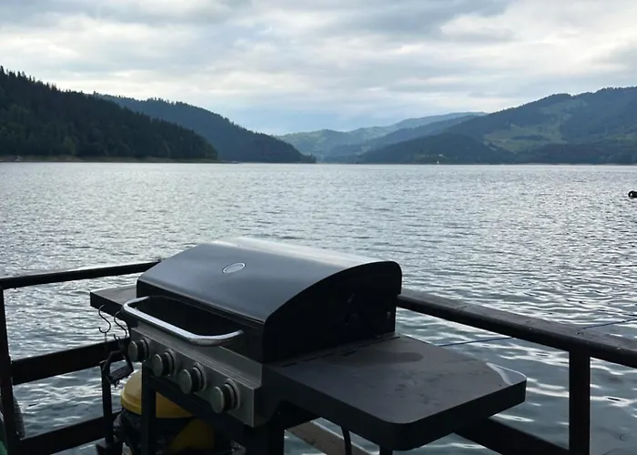 Liam Lake House